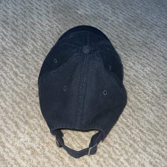 Hat - Picture 3 of 4